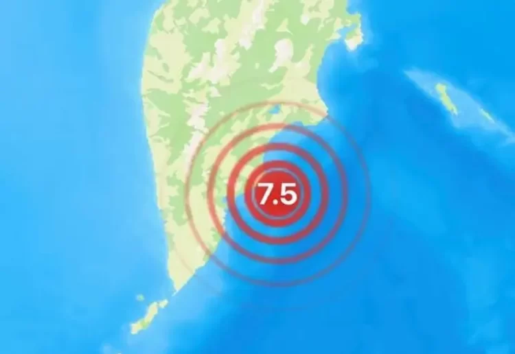 Fuerte sismo de 7.4 de magnitud estremece a Rusia