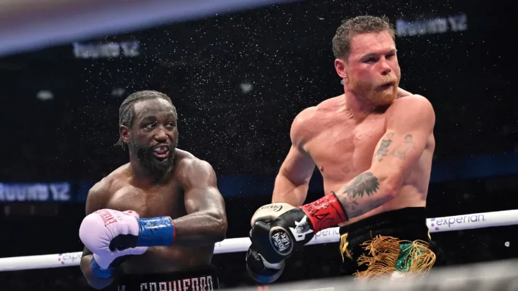 ¡Muera el rey, Viva el rey!; Crawford destrona a Canelo por decisión