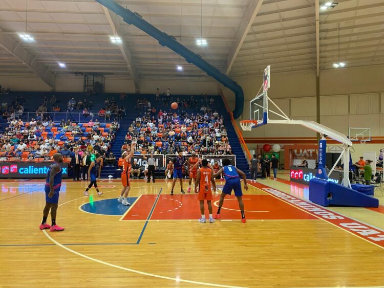 Tras cardiaco empate 88-88, Correcaminos gana 96-91 en tiempo extra a Fresnillo