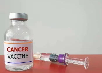 Rusia desarrolla vacuna contra el cáncer de colon; ensayos clínicos muestran reduce 80% tumores