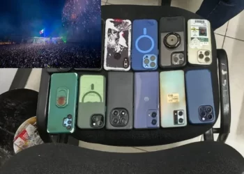 Capturan a adolescente por robo de 13 celulares en el Zócalo