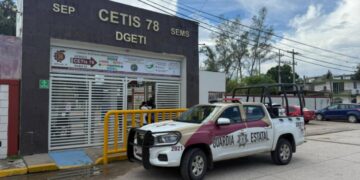 Estudiantes golpean a director del CETis 78 de Altamira durante protesta contra acoso