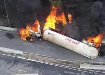 Muere el chofer de pipa que explotó en Puente la Concordia, Iztapalapa, CDMX