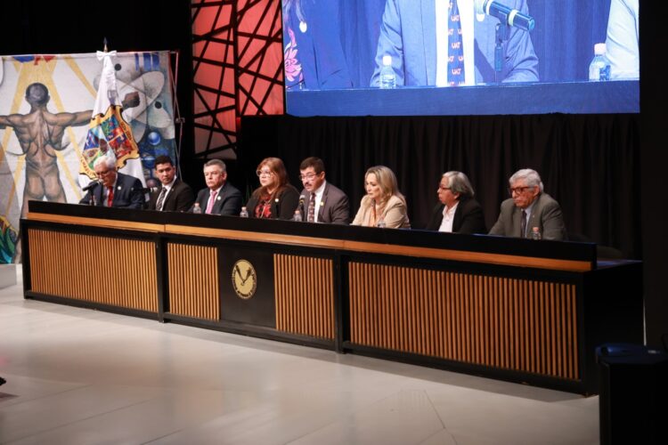 Celebra la UAT encuentro académico por el 75 aniversario de su fundación