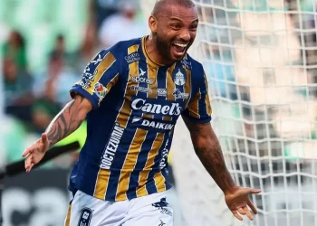 Atlético San Luis golea 4-1 y hunde a Santos-Laguna