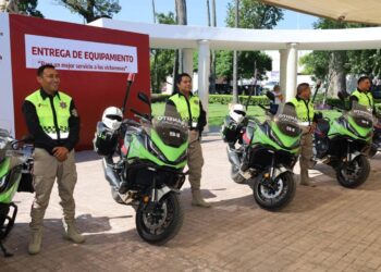 Entregan 23 unidades motrices a Tránsito, Protección Civil y COMAPA de Victoria