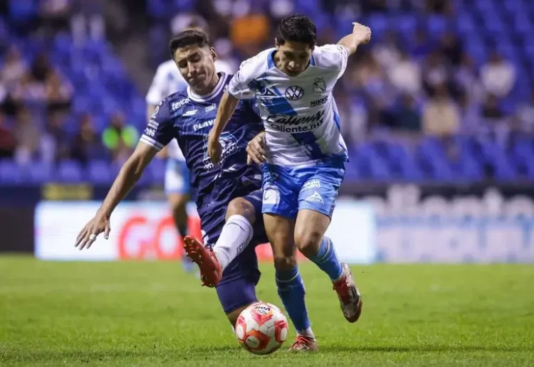 Pachuca rescata un punto de su visita al empatar 2-2 en Puebla