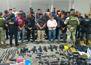 Detienen a 38 hombres en entrenamiento táctico en Michoacán