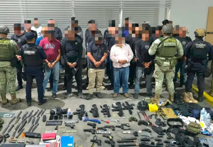 Detienen a 38 hombres en entrenamiento táctico en Michoacán