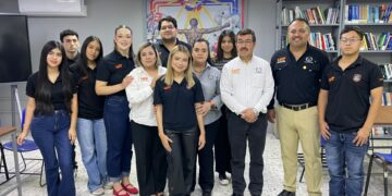 Sostiene rector de la UAT Dámaso Anaya encuentro con universitarios de Valle Hermoso