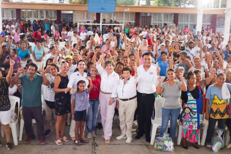 Cumple gobernador con despicadoras de Tampico, envía 2 mil despensas