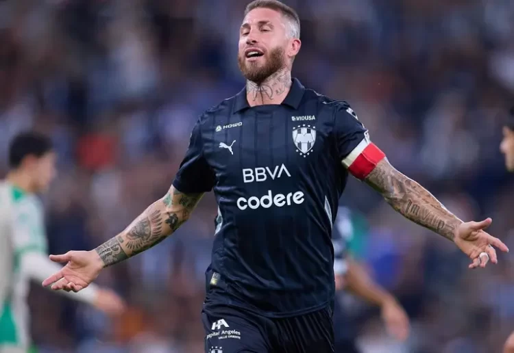 Apurado triunfo de Monterrey 1-0 sobre Santos de Torreón