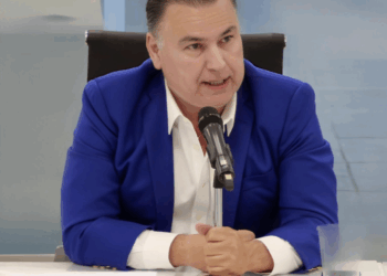 Sugieren impulsar empleos para jóvenes con impuesto sobre nóminas