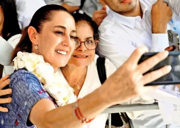 Construirán dos plantas de energía solar en Baja California Sur: Sheinbaum
