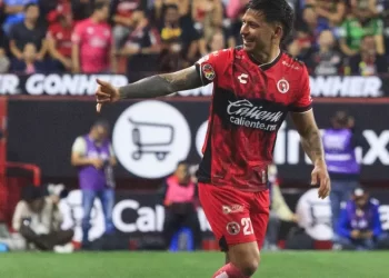 Cruz Azul cae 0-2 ante Xolos; pierde lo invicto y el liderato