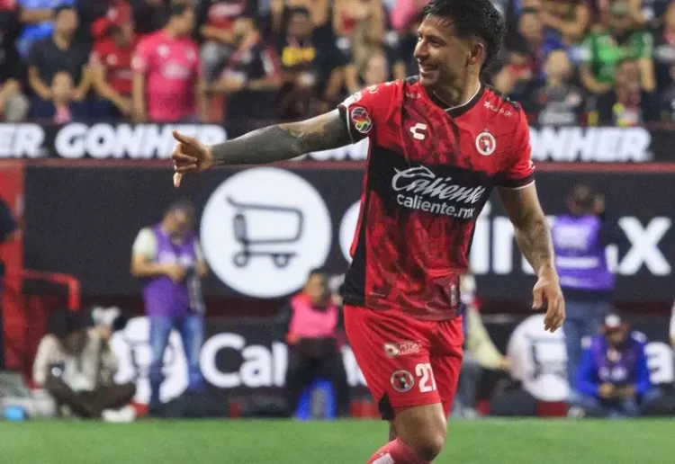 Cruz Azul cae 0-2 ante Xolos; pierde lo invicto y el liderato