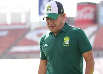 Ignacio Ambriz regresa como entrenador de los Esmeraldas de León