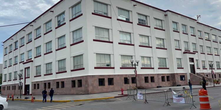 Listo escenario para ceremonia del Grito de Independencia, cierran vialidades aledañas