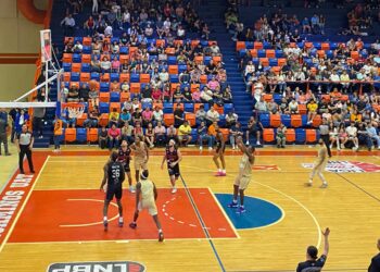 Brillan Dorados 96-85 sobre Correcaminos; perdieron, pero con su empuje divirtieron