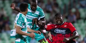 Santos vence 1-0 a los Xolos en el tiempo añadido