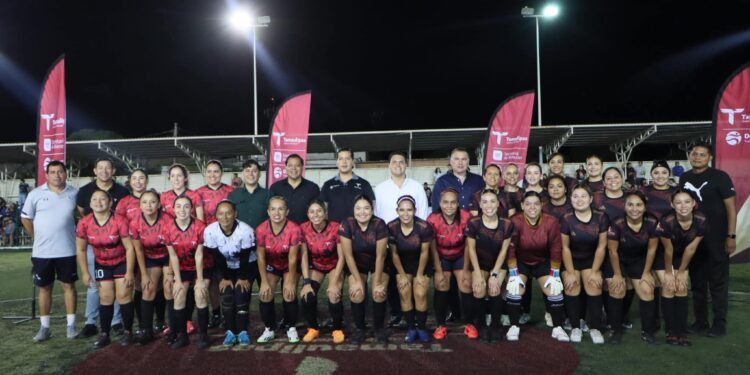 Trabajadoras del Congreso se coronan campeonas del torneo “Copa Gobernador”