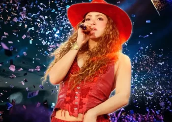 Shakira se quiebra al interpretar canción sobre Gerard Piqué