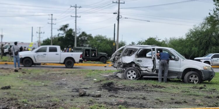 Choque entre vehículo militar y camioneta deja 15 heridos en libramiento de Cd. Victoria