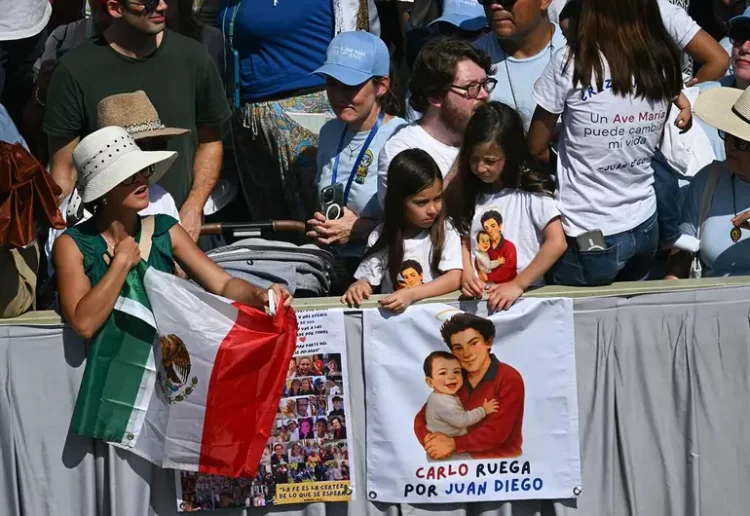 Carlo Acutis es proclamado primer santo millennial católico en el Vaticano