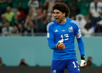 ¿Memo Ochoa llega a Gallos? Director deportivo desmiente rumores