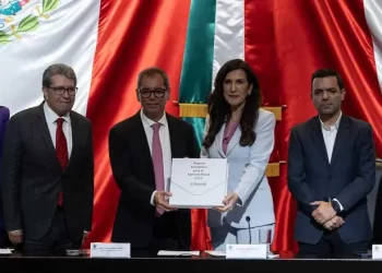 Hacienda entrega propuesta de Paquete Económico 2026 a la Cámara de Diputados de México