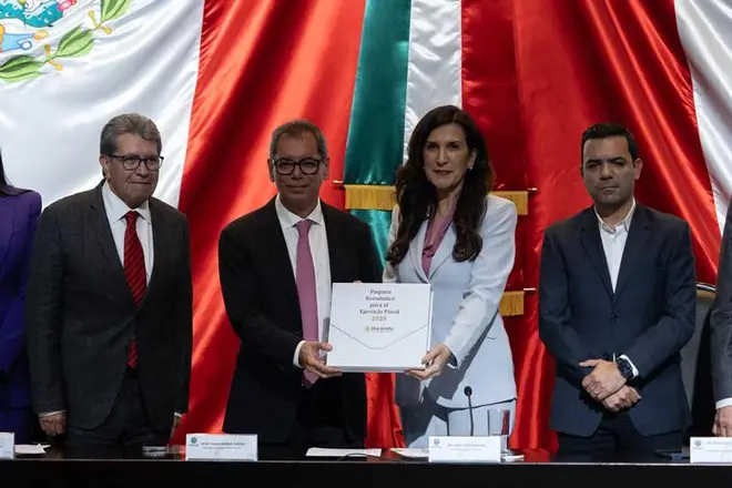 Hacienda entrega propuesta de Paquete Económico 2026 a la Cámara de Diputados de México