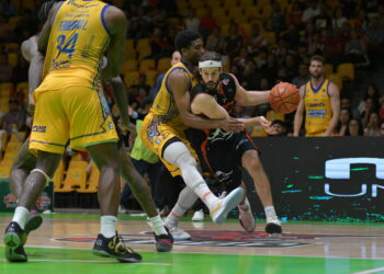 Correcaminos da pelea en segundo partido ante Santos, se queda a 3 puntos