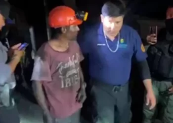 Tras quedar atrapados, mineros fueron rescatados con éxito en Coahuila