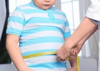 Sobrepeso infantil se duplica en últimas dos décadas y supera la desnutrición mundial