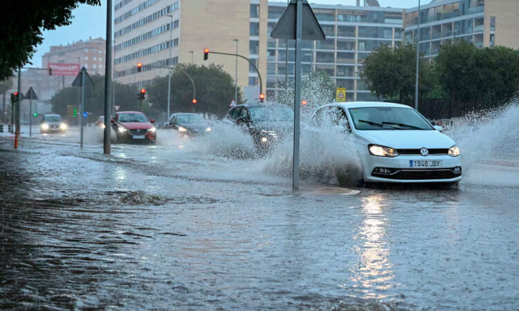 España en alerta roja por lluvias e inundaciones en Valencia