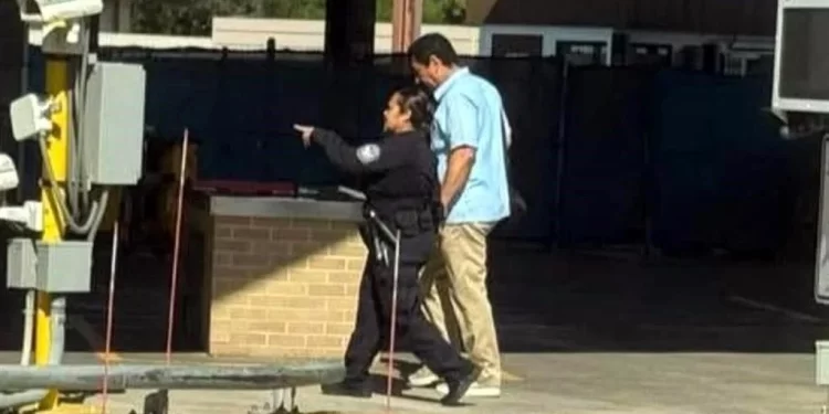 Revocan visa a diputado Mario López; niega detención en EU