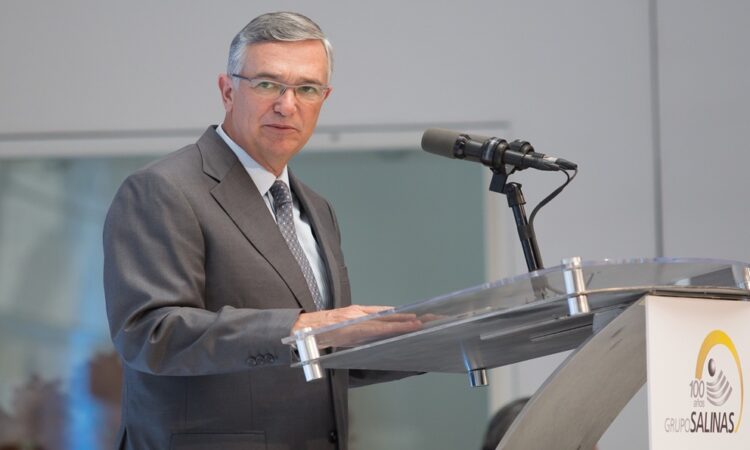 Paga Salinas 25 mdd para evitar arresto en EU