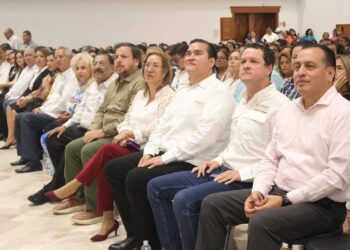 ISSSTE refuerza cercanía con el magisterio en encuentro educativo y sindical