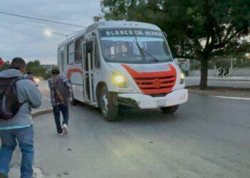 Proyectan aumento de un peso al transporte urbano