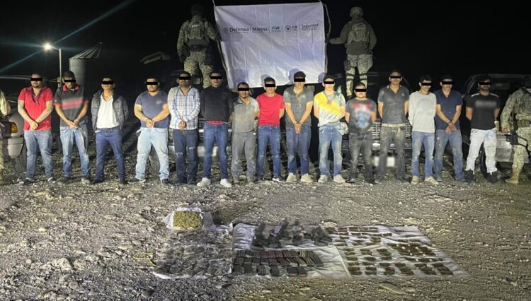 Detienen a 15 presuntos sicarios y aseguran armamento en Abasolo, Tamaulipas