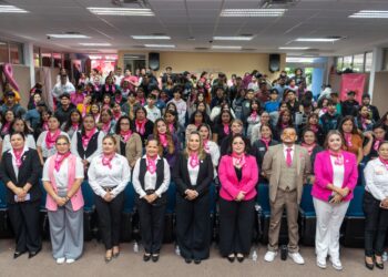 Promueve la UAT prevención y sensibilización sobre el cáncer de mama