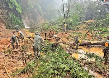 Sube a 41 muertos saldo de lluvias en 5 estados; liberan caminos y carreteras con deslaves