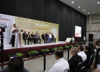 Entrega gobernador Américo Villarreal el Premio Estatal de Ciencias, Creatividad e Innovación Tecnológica