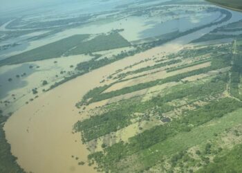 Supervisa gobernador de Tamaulipas creciente del río Pánuco, para atender posible afectación