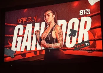 La influencer Karely Ruiz debuta en el boxeo y gana por nocaut