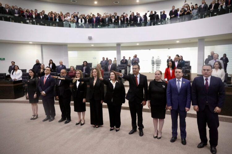 Diputaos del Congreso del Estado instalan nuevo Periodo y toman protesta al Órgano de Administración Judicial