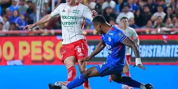 Cruz Azul empata 1-1 con Necaxa, tras dos goles anulados 