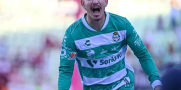 Santos derrota 3-1 a Querétaro y aspira aún al Play-in