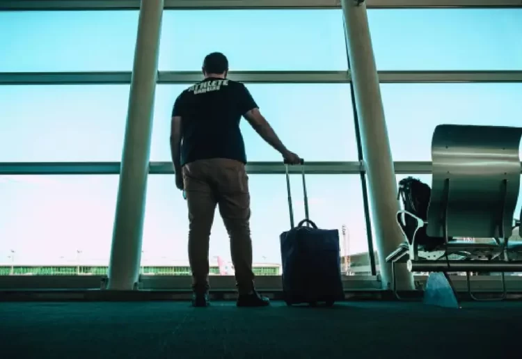 Estados Unidos cancela varias rutas aéreas de México 