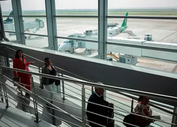 Rechaza Sheinbaum cancelación de vuelos del AIFA y AICM a EU; ‘México no es piñata de nadie’